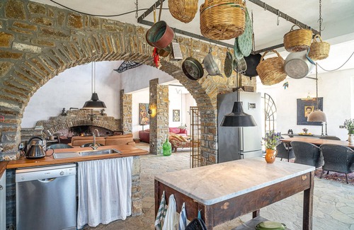 Perdifumo House | Nice home in Perdifumo with WiFi