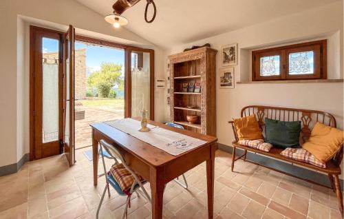 Loreto House | Cozy Retreat in Petroro with Child-Friendly Amenities
