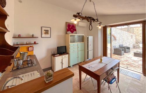 Loreto House | Cozy Retreat in Petroro with Child-Friendly Amenities