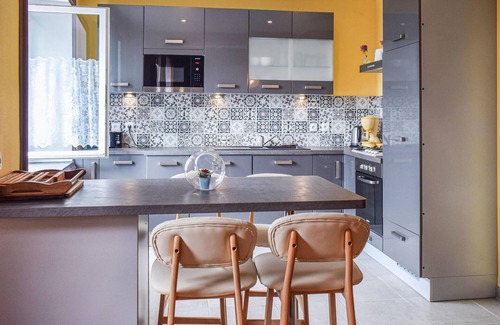 Plehedel House | Tranquil Stone Houses in a Garden Setting - Pet Friendly