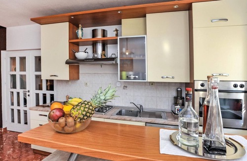 Prugovo House | Discover a Dreamy Vacation Home with Pool Near Split