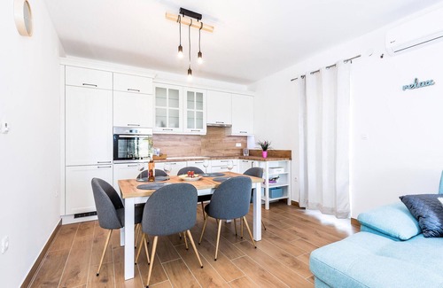 Puljane House | Elegant Stone House with Private Pool in Ne Village