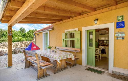 Punta Kriza House | Pet-Friendly Retreat in Punta Kriza with Kitchen Access