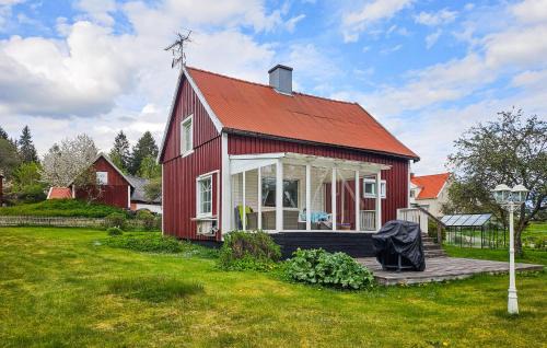 Rorvik House | Cozy Getaway in Rörvik with Free Wifi and Pet-Friendly Stays