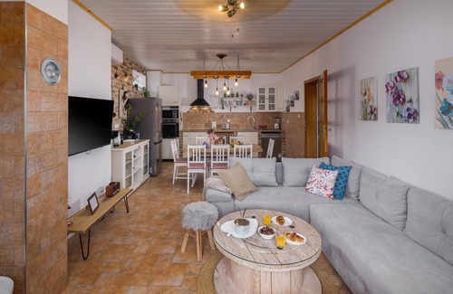 Rakotule House | Relaxing Getaway in Istria with Pool and Spa Amenities