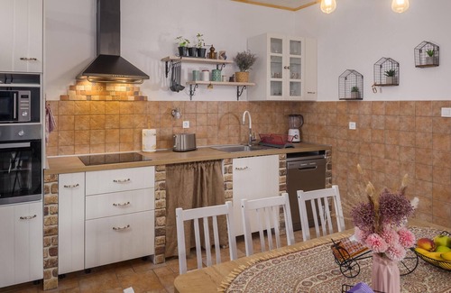 Rakotule House | Relaxing Getaway in Istria with Pool and Spa Amenities