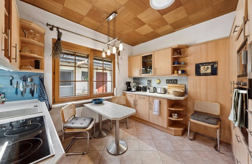 Rangsdorf House | Relax in a Delightful Vacation Home with Spa and Breakfast