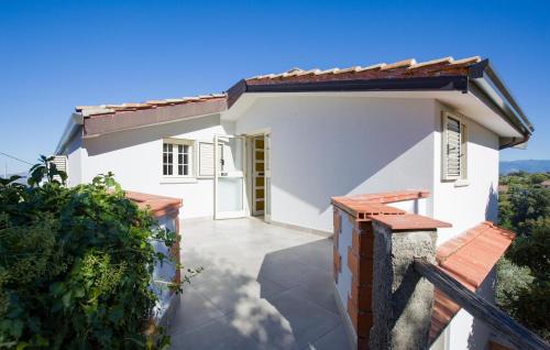 Arcavacata House | Cozy Home in Rende with Kitchen, Pet and Child Friendly