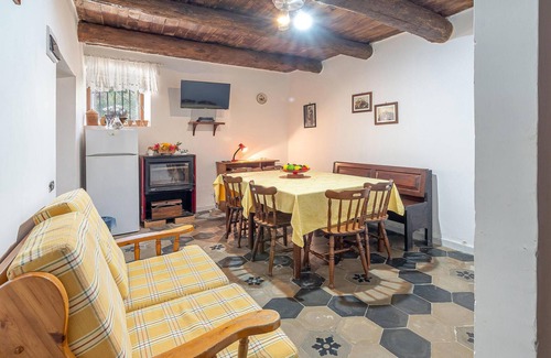 Sessa Cilento House | Relaxing Holiday Home Near Village with Pool & Spa Amenities