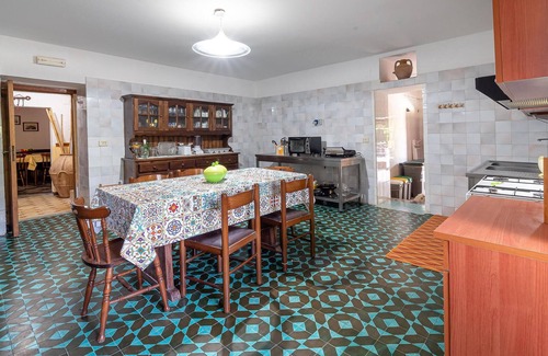 Sessa Cilento House | Relaxing Holiday Home Near Village with Pool & Spa Amenities
