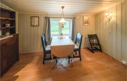 Gran House | Charming Lake View Retreat in Sagstua for Families
