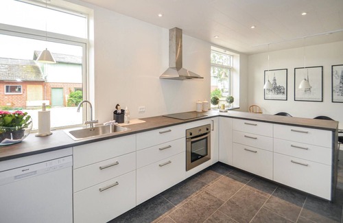 Sakskobing House | Idyllic Former Country Estate Near Sakskøbing with Pool