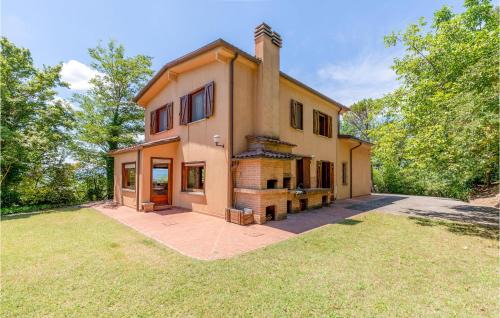 San Giustino House | Inviting Home in San Giustino PG: Pet-Friendly and Family Fun