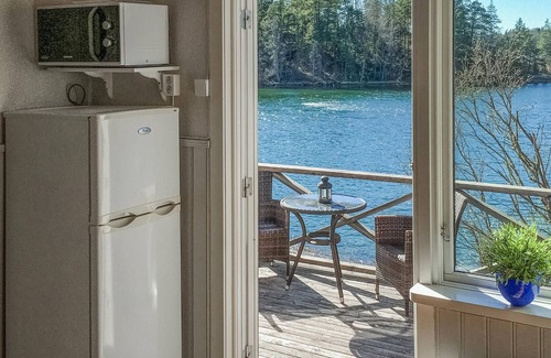 Soderkoping Municipality House | Idyllic Cottage Near the Sea in Pristine Archipelago