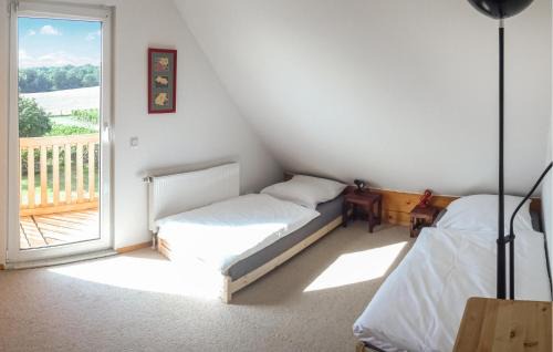Schenkendobern House | Welcoming Home in Schenkendöbern with Wi-Fi & Pet Friendly