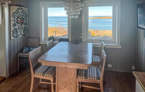 Smøla House | Seaside 4 Bedroom Home with Ocean Views in Smla
