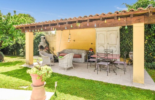 Sorgues House | Discover a Beautiful Vacation Home with Pool Near Avignon