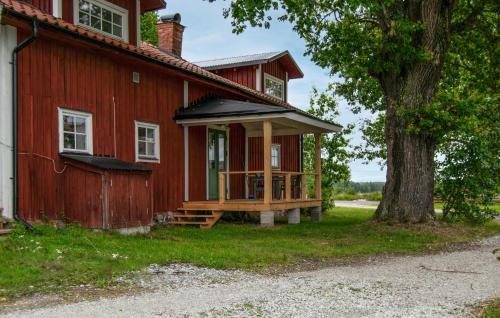 Stallarholmen House | Nice Home In Stallarholmen With Wifi