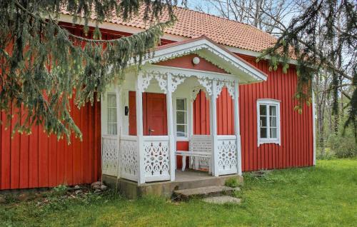 Hinneryd House | Nice Home In Strömsnäsbruk