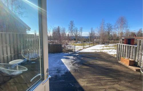 Tived House | Tranquil Lake View Home in Tived - Pet Friendly Retreat
