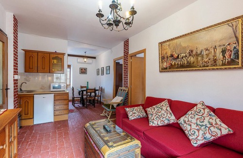 Pinos Puente House | Inviting Vacation Home with Pool Near Granada