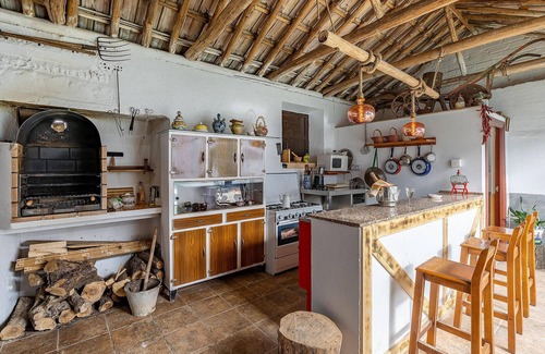 Pinos Puente House | Inviting Vacation Home with Pool Near Granada
