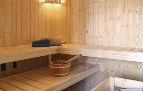 Tzummarum House | Family-Friendly Getaway in Tzummarum with Pool & Wifi