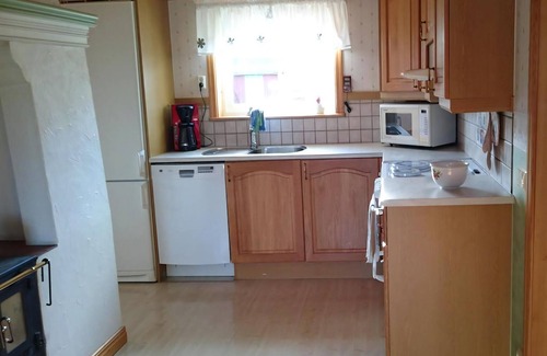 Uddevalla Municipality House | Comfortable 1 Bedroom Accommodation in Uddevalla