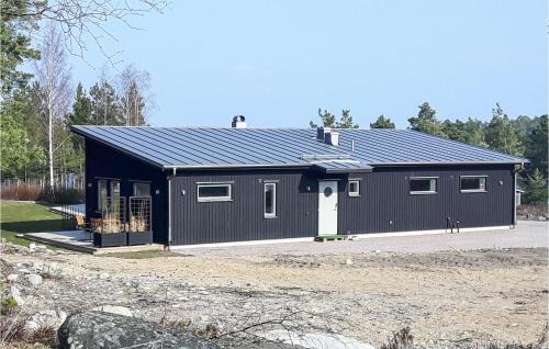 Vastervik House | Inviting Home in Västervik with Family-Friendly Kitchen