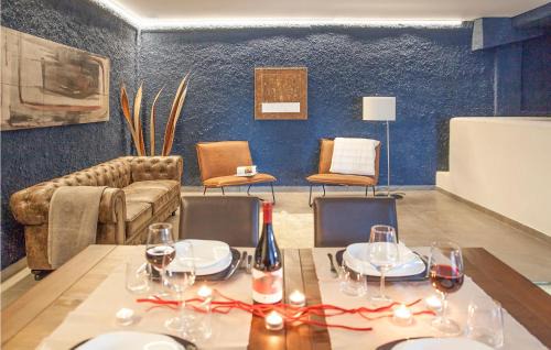 Fleri House | Relaxing Home in Viagrande with Outdoor Pool for Families