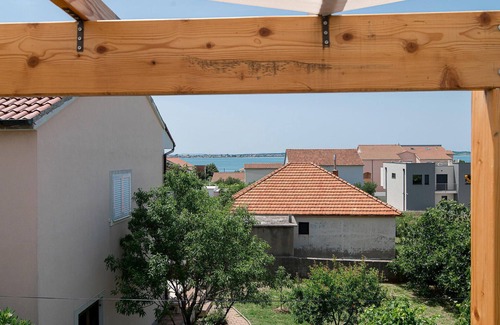Vrsi House | Experience a Dream Vacation by the Oceanfront Retreat