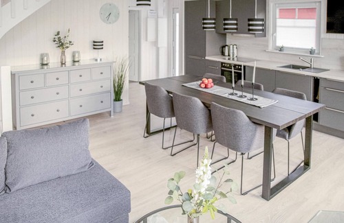 Wandlitz House | Cozy 2-Bedroom Retreat in Zerpenschleuse with Spa Access