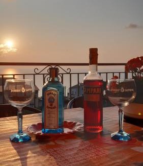 Pizzo Apartment | Beautiful Oceanfront Home in Pizzo with Pool & Top Ratings