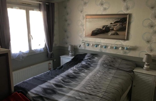 Bollee House | Convenient Stay Near the Circuit for Families