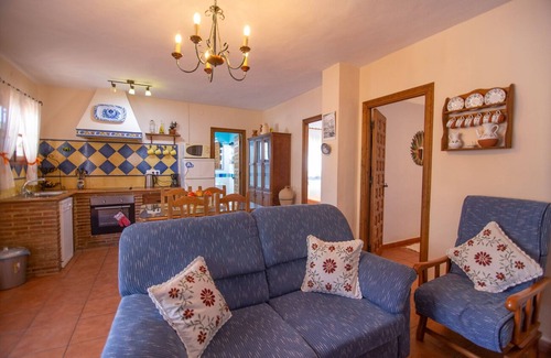 Frigiliana Cottage | Relaxing Retreat with Pool in Frigiliana, Perfect for Families