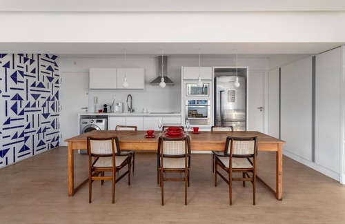Leblon Apartment | Experience Leblon: Scenic Views & Family-Friendly Amenities
