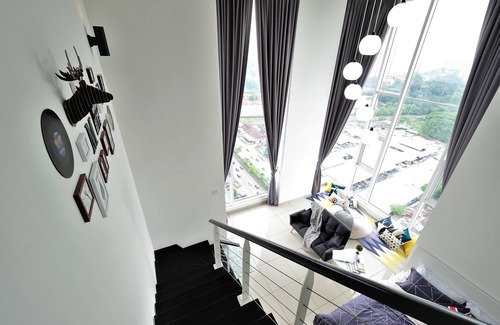 Kampung Pasir Apartment | Convenient Kuala Lumpur Stay for 8, Steps from Midvalley