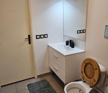 La Madeleine Apartment | Enchanting Nice: A Magical Stay for Families