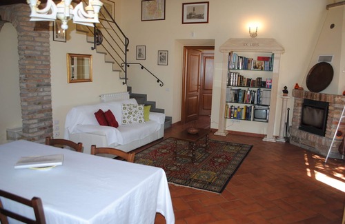Oltrarno Other | Prime Loft Steps from City Center with Pool & Spa Access