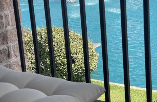 Chelsea Harbour House | Enjoy a Relaxing Stay at Blue Water Lake in Sugar Land