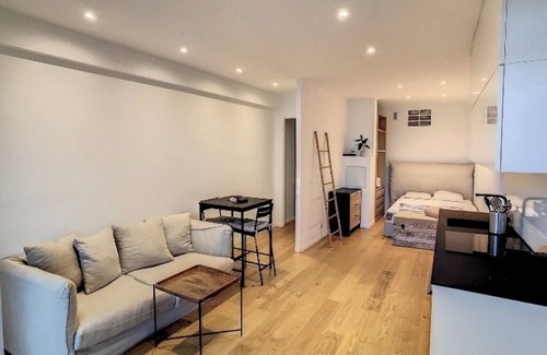 Fabron Apartment | Oceanfront F1 Escape with Balcony and Pool Access