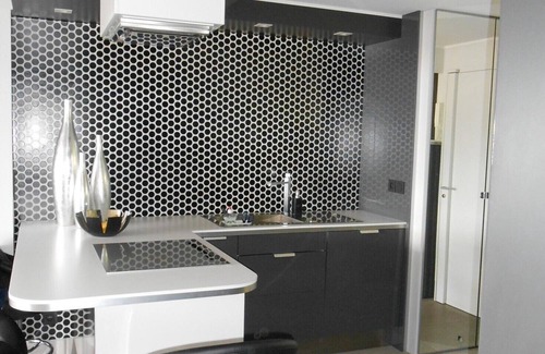 Lazaret Apartment | Enchanting Mont Boron: 3 Rooms with Sea View & Pool