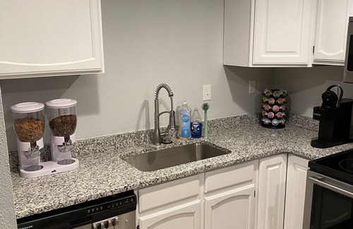 Orem South Apartment | Modern 2 Bedroom Retreat near UVU/BYU – Rated 9.8/10