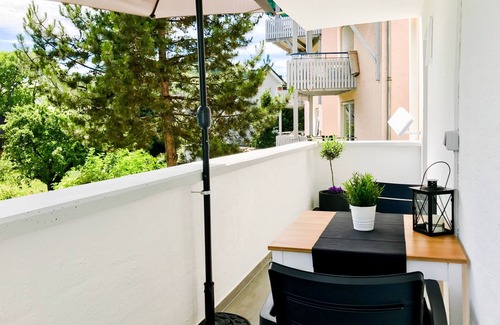 Mainz-Bingen Apartment | Charming Apartment by the Rhine with a Sunny Balcony