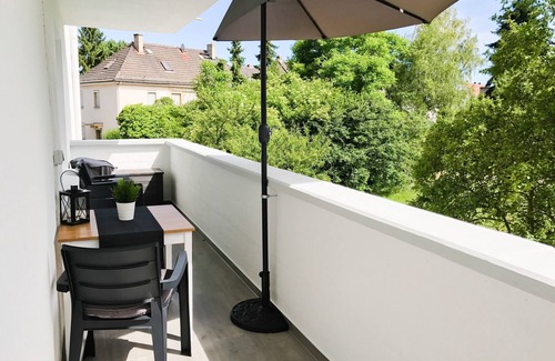 Mainz-Bingen Apartment | Charming Apartment by the Rhine with a Sunny Balcony