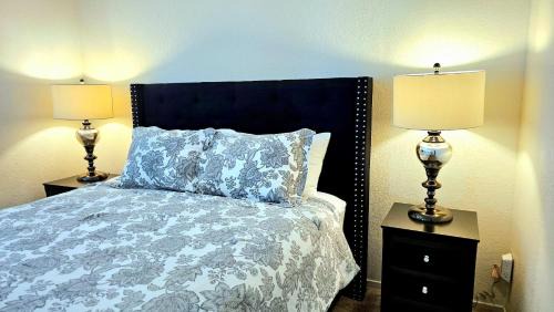 The Section Seven House | Cozy Private Room Near Red Rock & Las Vegas Strip