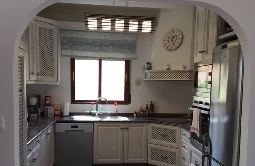 Daya Vieja House | nice property, quiet, but close to everything