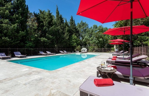 Grans House | Charming Provençale House with Pool, Spa & Garden Retreat