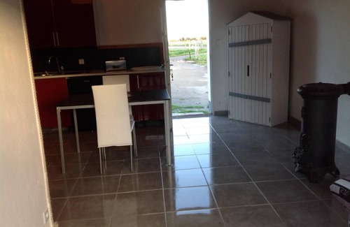 L'Epine House | Charming 60 m² Rental Near Beach with Ocean View Amenities