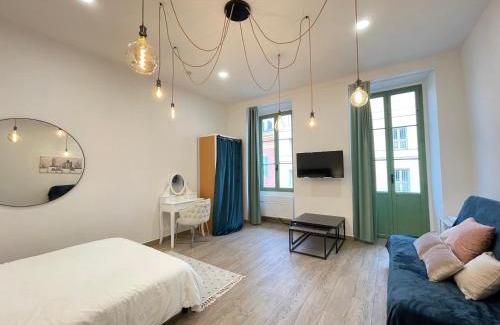 Jean-Medecin Apartment | Stylish Loft with Balcony Overlooking Massena Square
